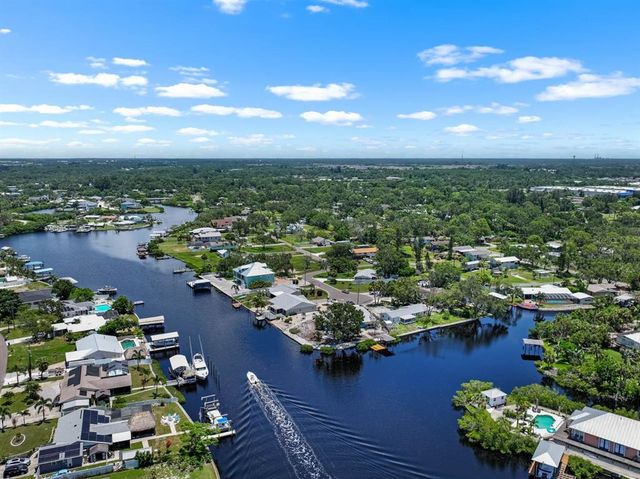 803 LEISEY CIRCLE, Ruskin, FL 33570