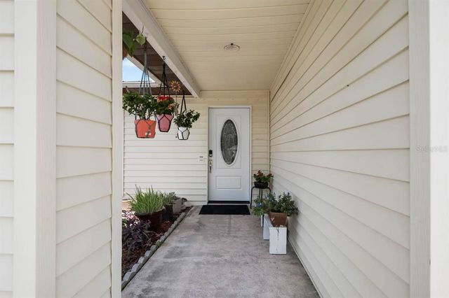 803 LEISEY CIRCLE, Ruskin, FL 33570