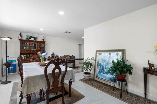 803 LEISEY CIRCLE, Ruskin, FL 33570