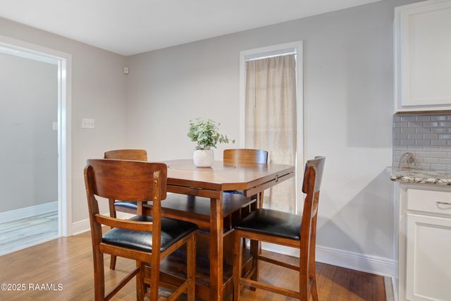 404 Senior Alley, Abbeville, LA 70510