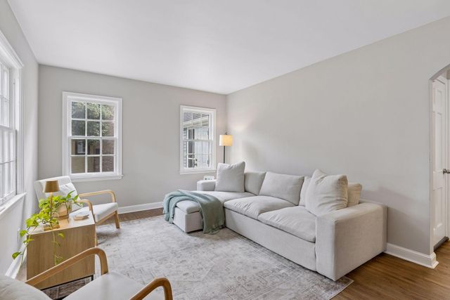 3851 Welcome Avenue N, Robbinsdale, MN 55422