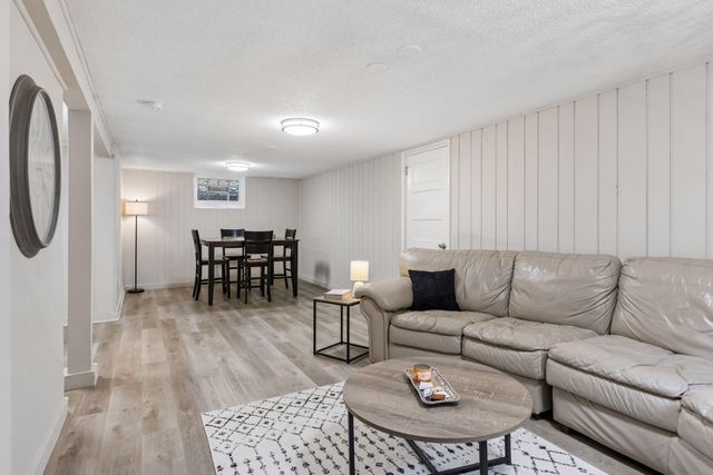 3851 Welcome Avenue N, Robbinsdale, MN 55422