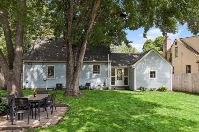 3851 Welcome Avenue N, Robbinsdale, MN 55422