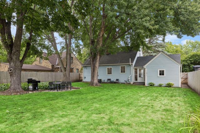 3851 Welcome Avenue N, Robbinsdale, MN 55422