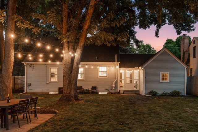 3851 Welcome Avenue N, Robbinsdale, MN 55422