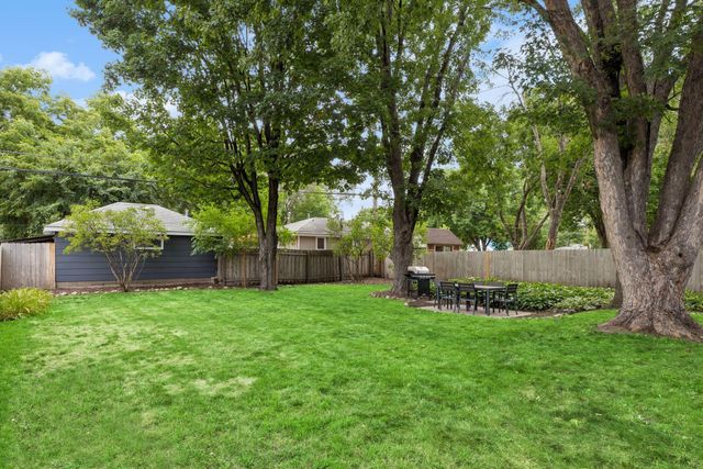 3851 Welcome Avenue N, Robbinsdale, MN 55422
