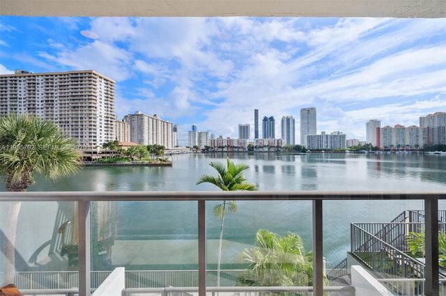 4000 NE 168th St 110A, North Miami Beach, FL 33160