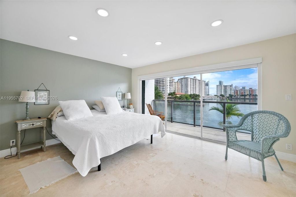 Image 13 of property listing at 4000 NE 168th St 110A, North Miami Beach, FL 33160