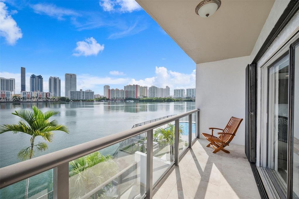 Image 18 of property listing at 4000 NE 168th St 110A, North Miami Beach, FL 33160
