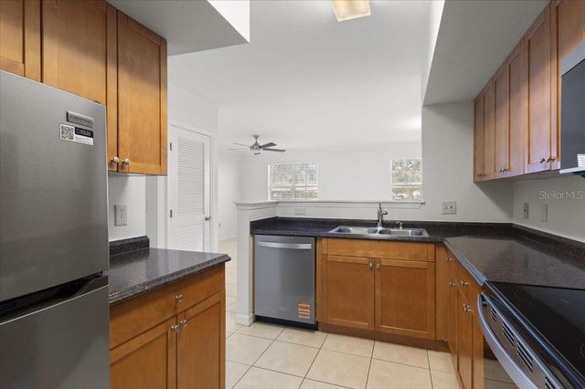 1050 VILLAGIO CIRCLE 102, Sarasota, FL 34237