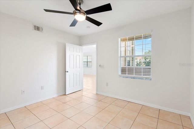 1050 VILLAGIO CIRCLE 102, Sarasota, FL 34237