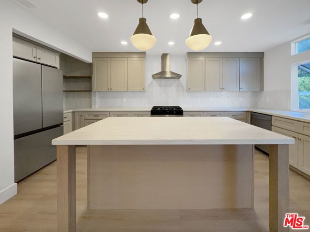 23910 Jensen Drive, West Hills (los Angeles), CA 91304