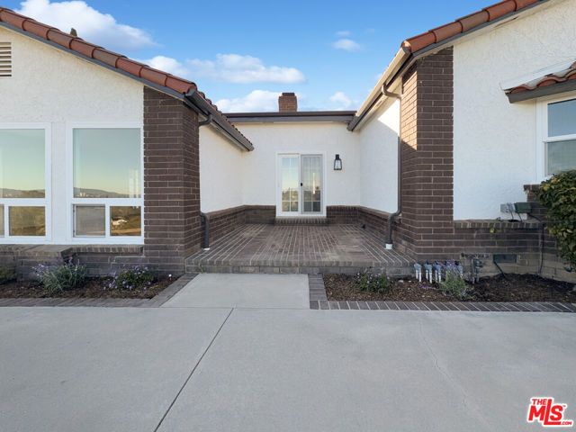 23910 Jensen Drive, West Hills (los Angeles), CA 91304