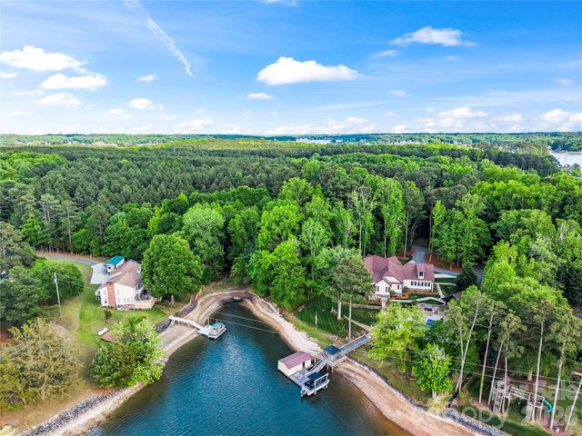 78 Ridgeport Road, Clover, SC 29710