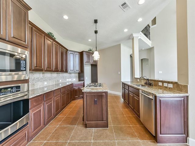 19610 S San Gabriel River Circle, Cypress, TX 77433