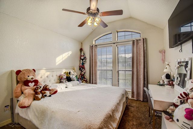 111 Goldfinch Court, Richwood, TX 77566