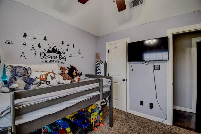 111 Goldfinch Court, Richwood, TX 77566