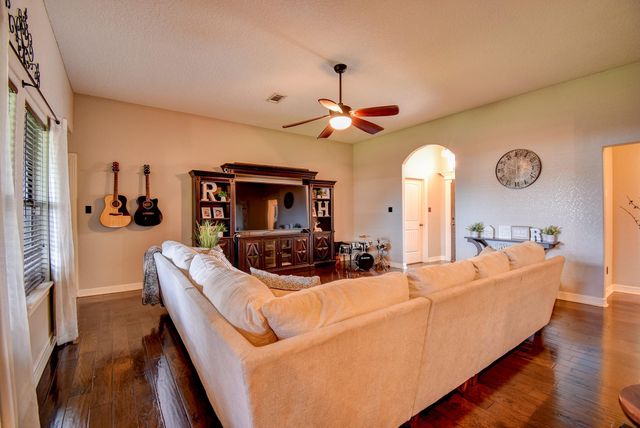 111 Goldfinch Court, Richwood, TX 77566