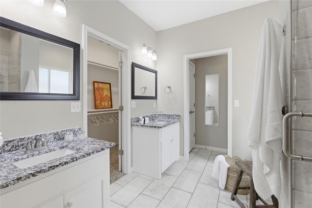 6115 Cimmaron TRL, Lago Vista, TX 78645