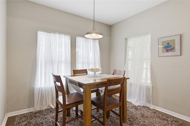 6115 Cimmaron TRL, Lago Vista, TX 78645