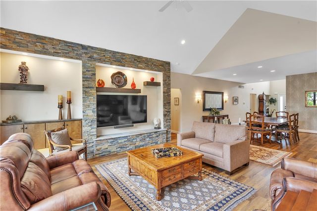 303 Jefferson Ln, Cranberry Twp, PA 16066