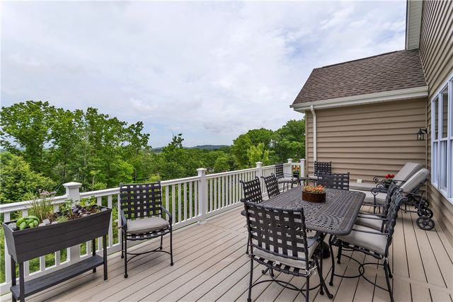 303 Jefferson Ln, Cranberry Twp, PA 16066