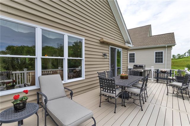 303 Jefferson Ln, Cranberry Twp, PA 16066