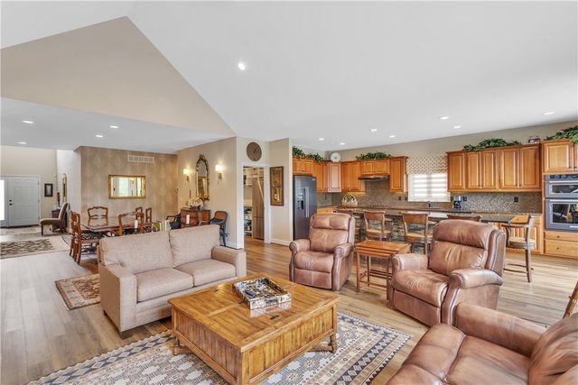303 Jefferson Ln, Cranberry Twp, PA 16066