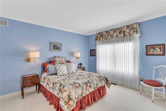 303 Jefferson Ln, Cranberry Twp, PA 16066