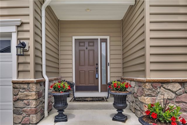 303 Jefferson Ln, Cranberry Twp, PA 16066