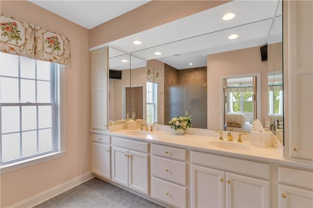 303 Jefferson Ln, Cranberry Twp, PA 16066