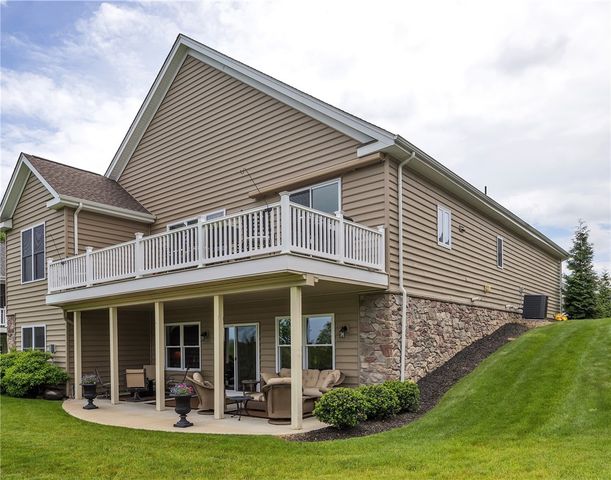 303 Jefferson Ln, Cranberry Twp, PA 16066