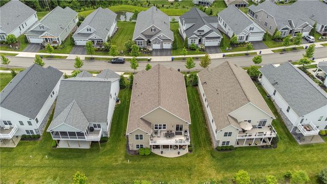 303 Jefferson Ln, Cranberry Twp, PA 16066