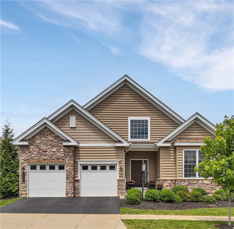 303 Jefferson Ln, Cranberry Twp, PA 16066
