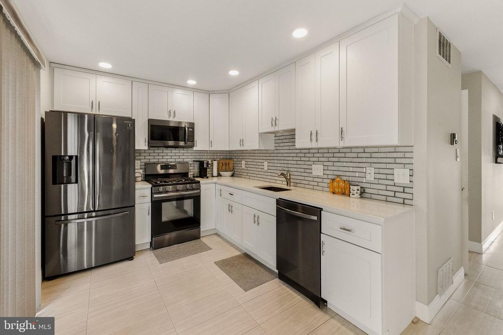 10 ARBOUR LN, SEWELL, NJ 08080 — photo 5