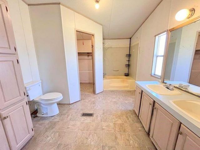 541 County Road 1855, Grapeland, TX 75844