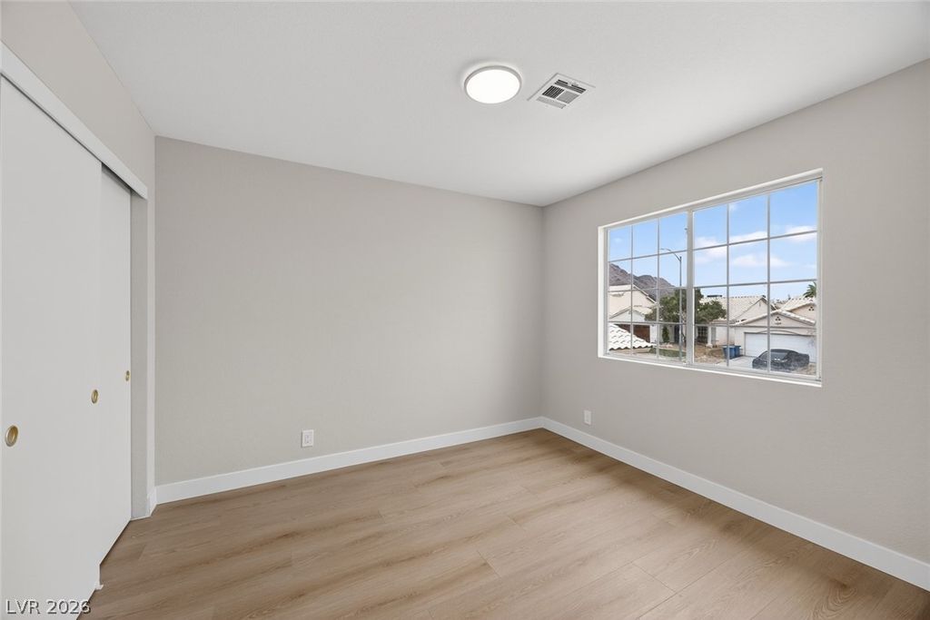 Image 16 of property listing at 6622 Beach Plum Way, Las Vegas, NV 89156