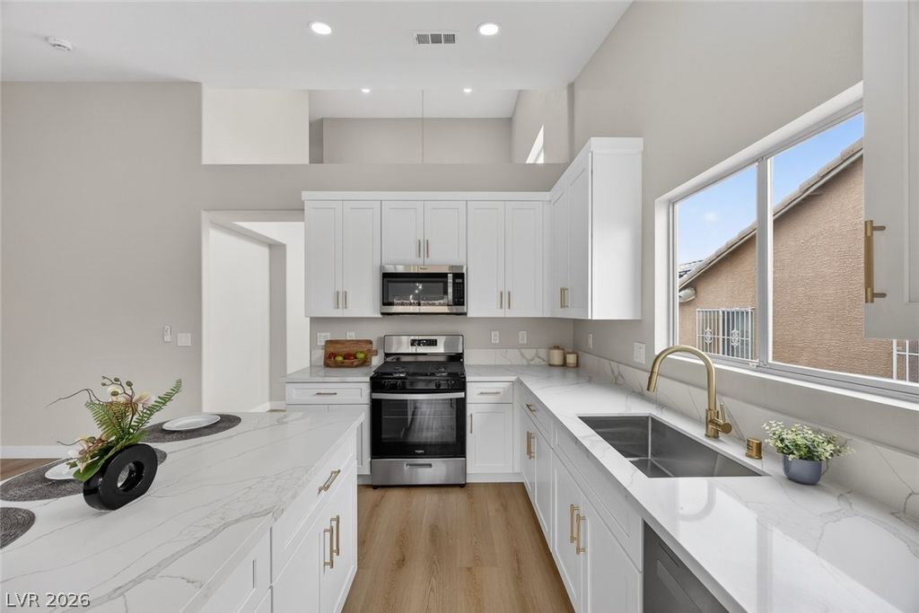 Image 5 of property listing at 6622 Beach Plum Way, Las Vegas, NV 89156