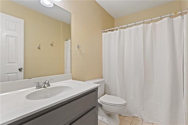303 Gantt Trace, Woodstock, GA 30188