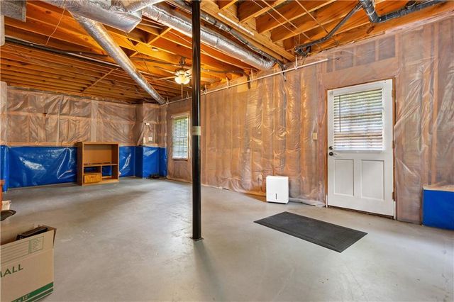 303 Gantt Trace, Woodstock, GA 30188