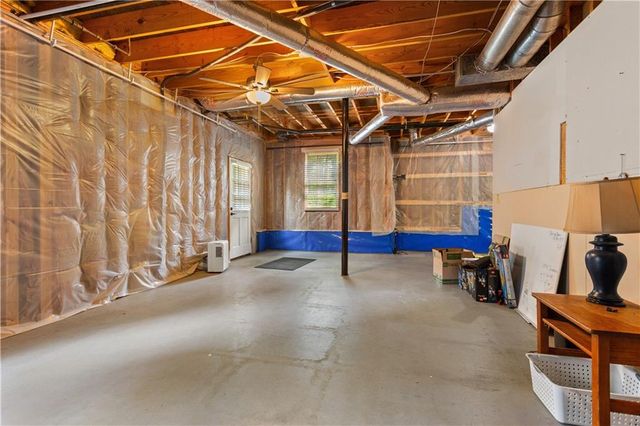 303 Gantt Trace, Woodstock, GA 30188