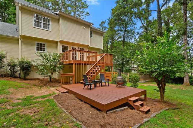 303 Gantt Trace, Woodstock, GA 30188