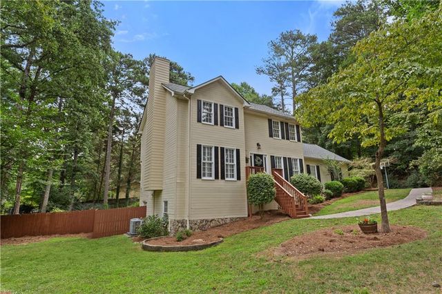 303 Gantt Trace, Woodstock, GA 30188