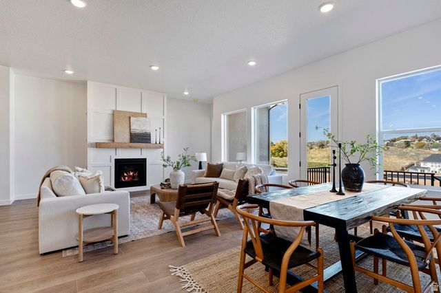 1305 E LARKSPUR WAY, Layton, UT 84040