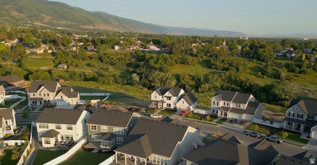 1305 E LARKSPUR WAY, Layton, UT 84040