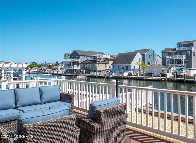 425 8th Avenue, Ortley Beach, NJ 08751