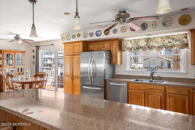 425 8th Avenue, Ortley Beach, NJ 08751