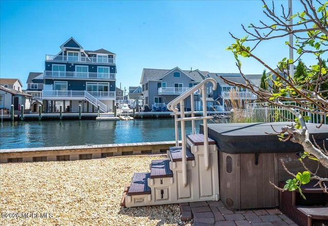 425 8th Avenue, Ortley Beach, NJ 08751