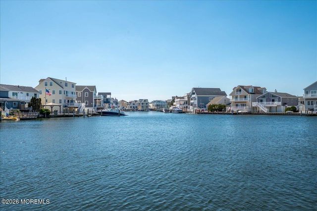 425 8th Avenue, Ortley Beach, NJ 08751