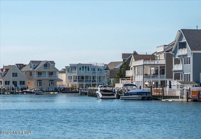 425 8th Avenue, Ortley Beach, NJ 08751